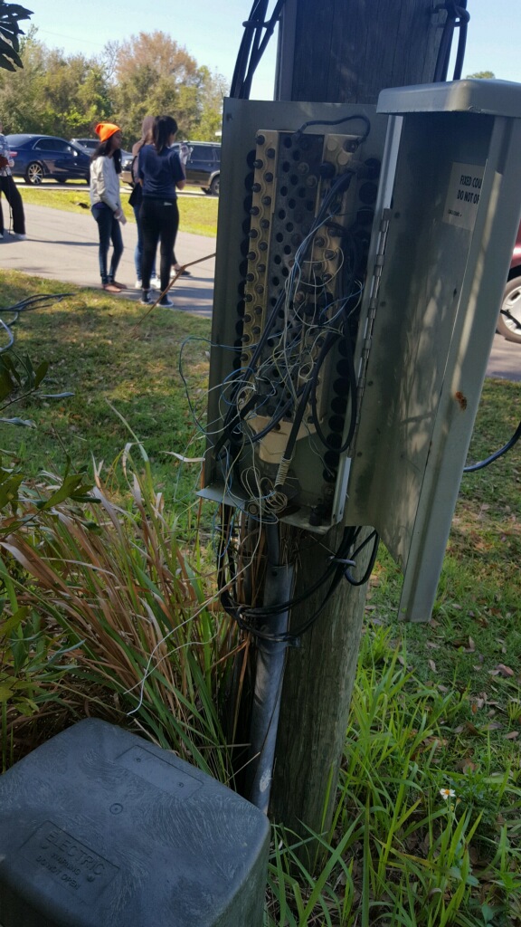 Damaged power box Damaged power box
